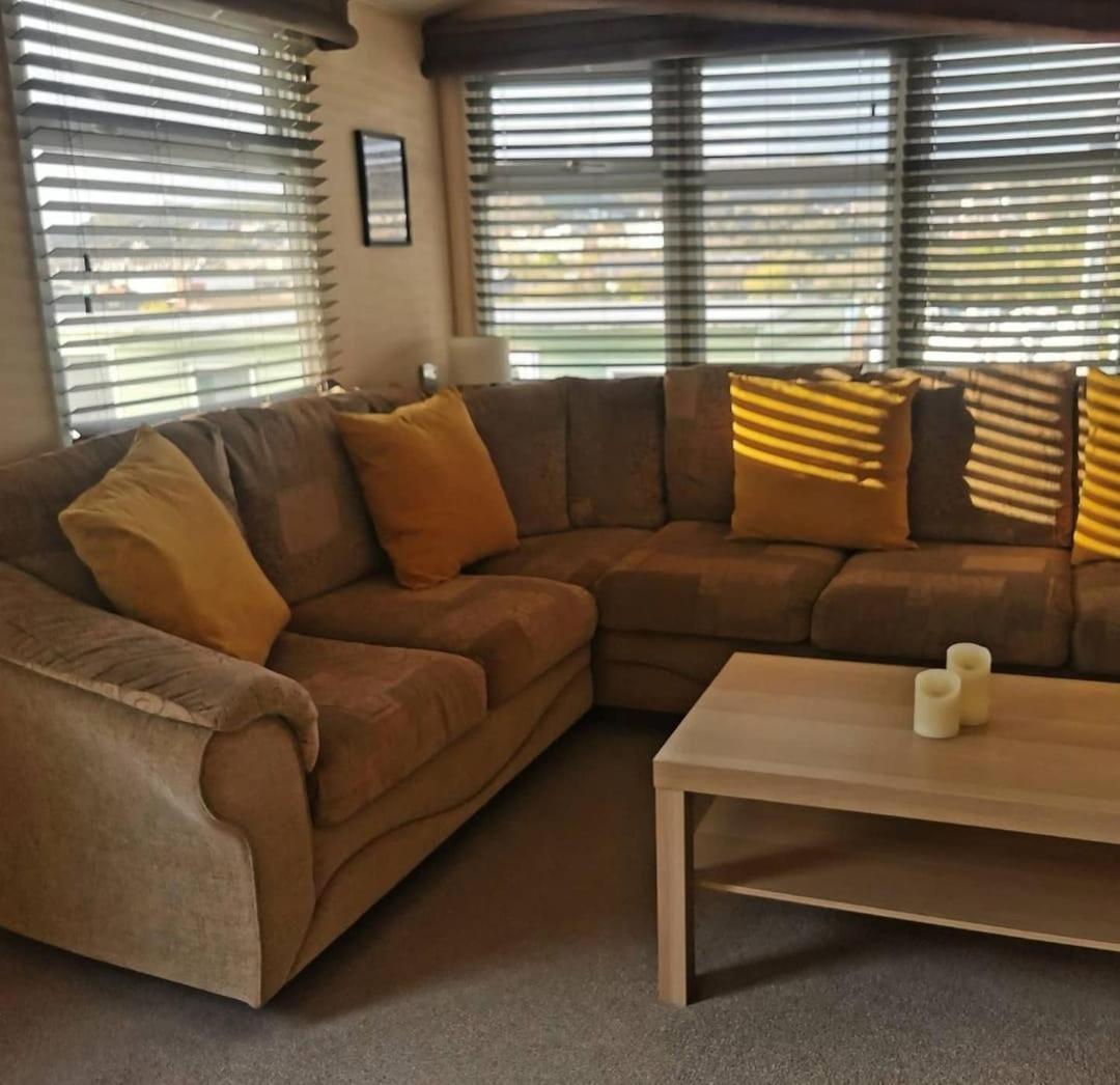 Wonderful 2 Bedroom Mobile Home Aberystwyth Dış mekan fotoğraf